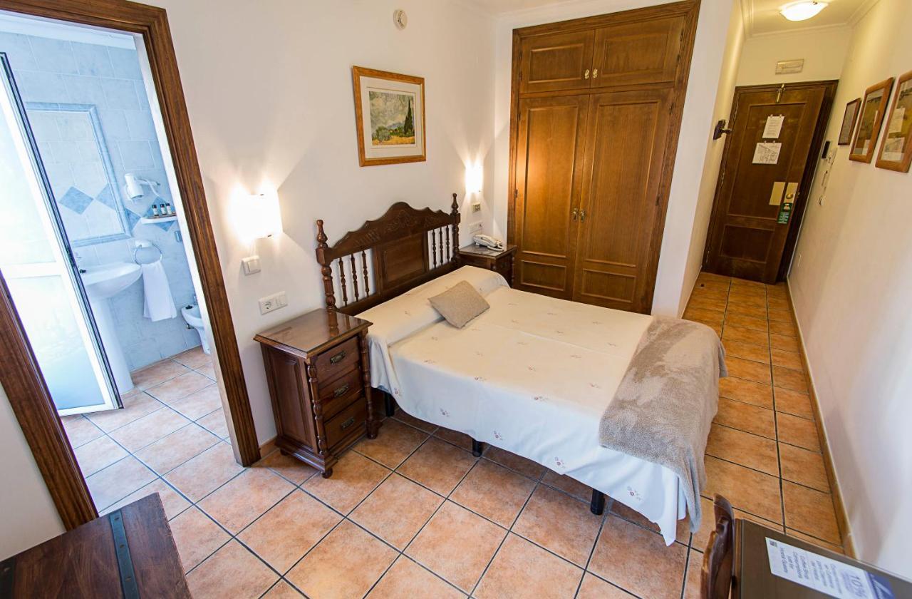 Hostal Marissal By Dorobe Nerja Ngoại thất bức ảnh