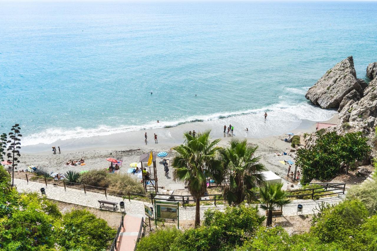 Hostal Marissal By Dorobe Nerja Ngoại thất bức ảnh