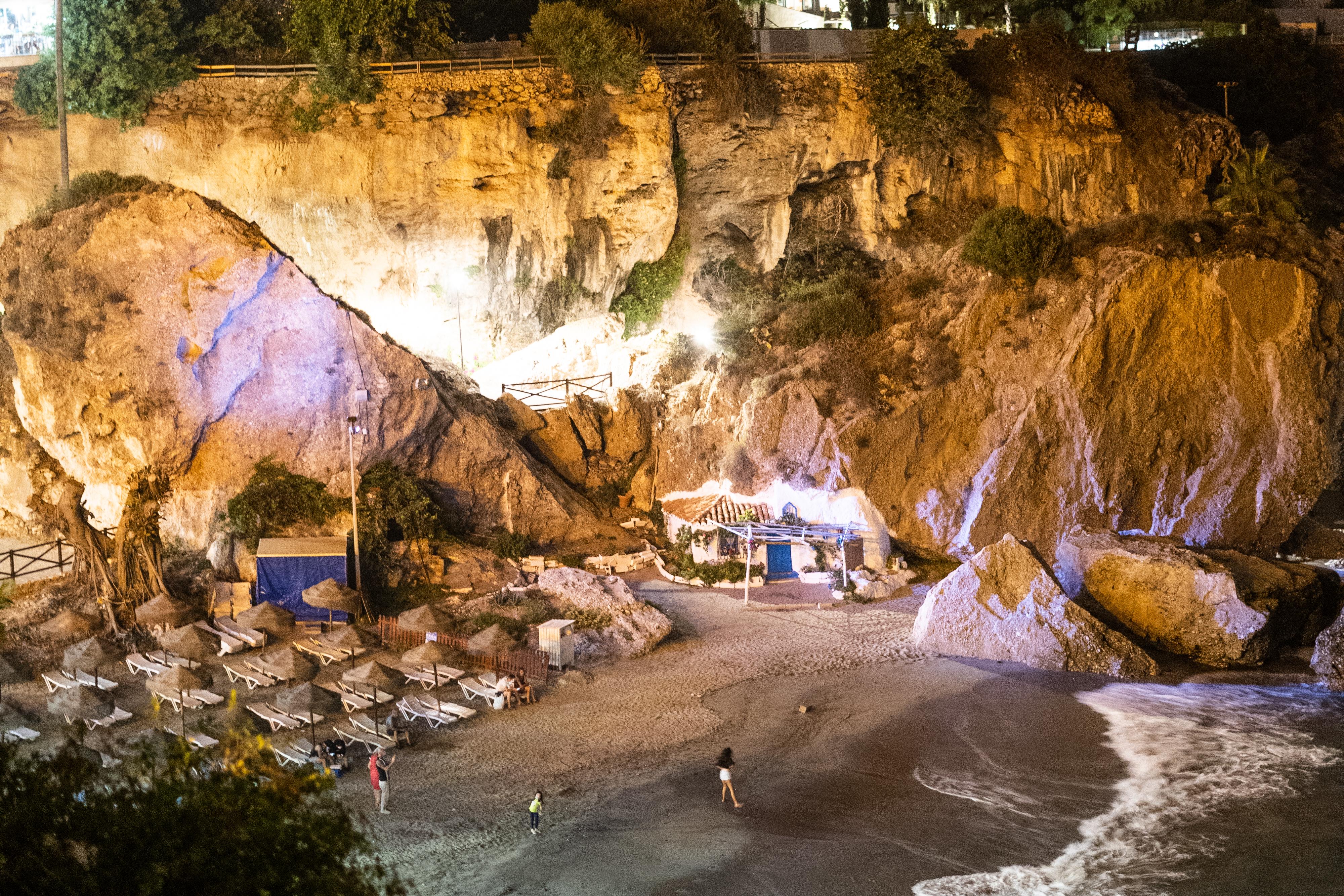 Hostal Marissal By Dorobe Nerja Ngoại thất bức ảnh