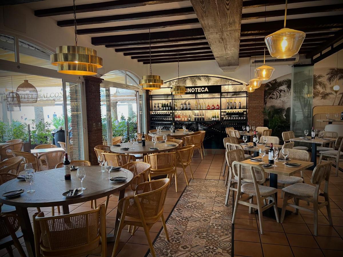 Hostal Marissal By Dorobe Nerja Ngoại thất bức ảnh