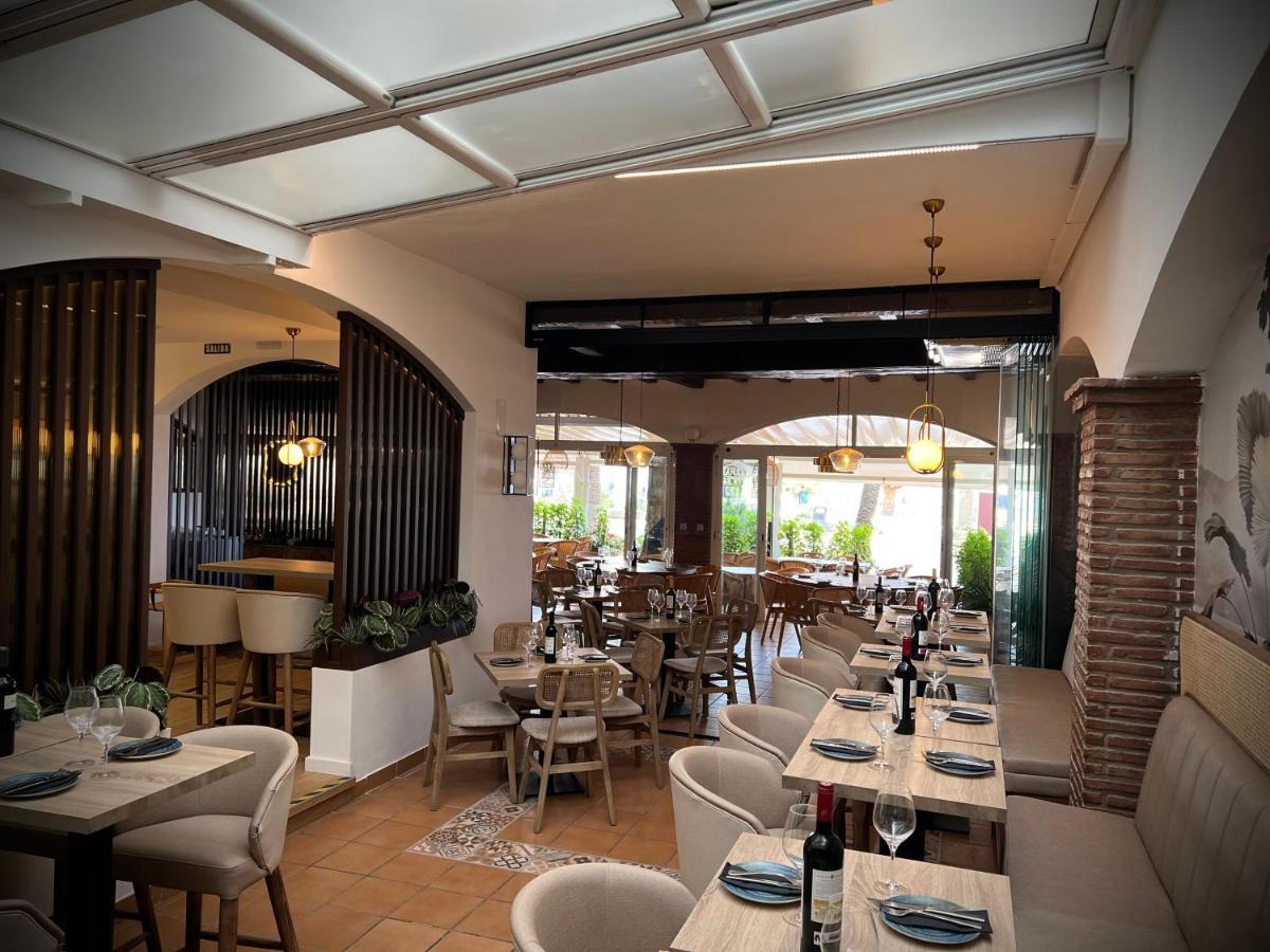 Hostal Marissal By Dorobe Nerja Ngoại thất bức ảnh