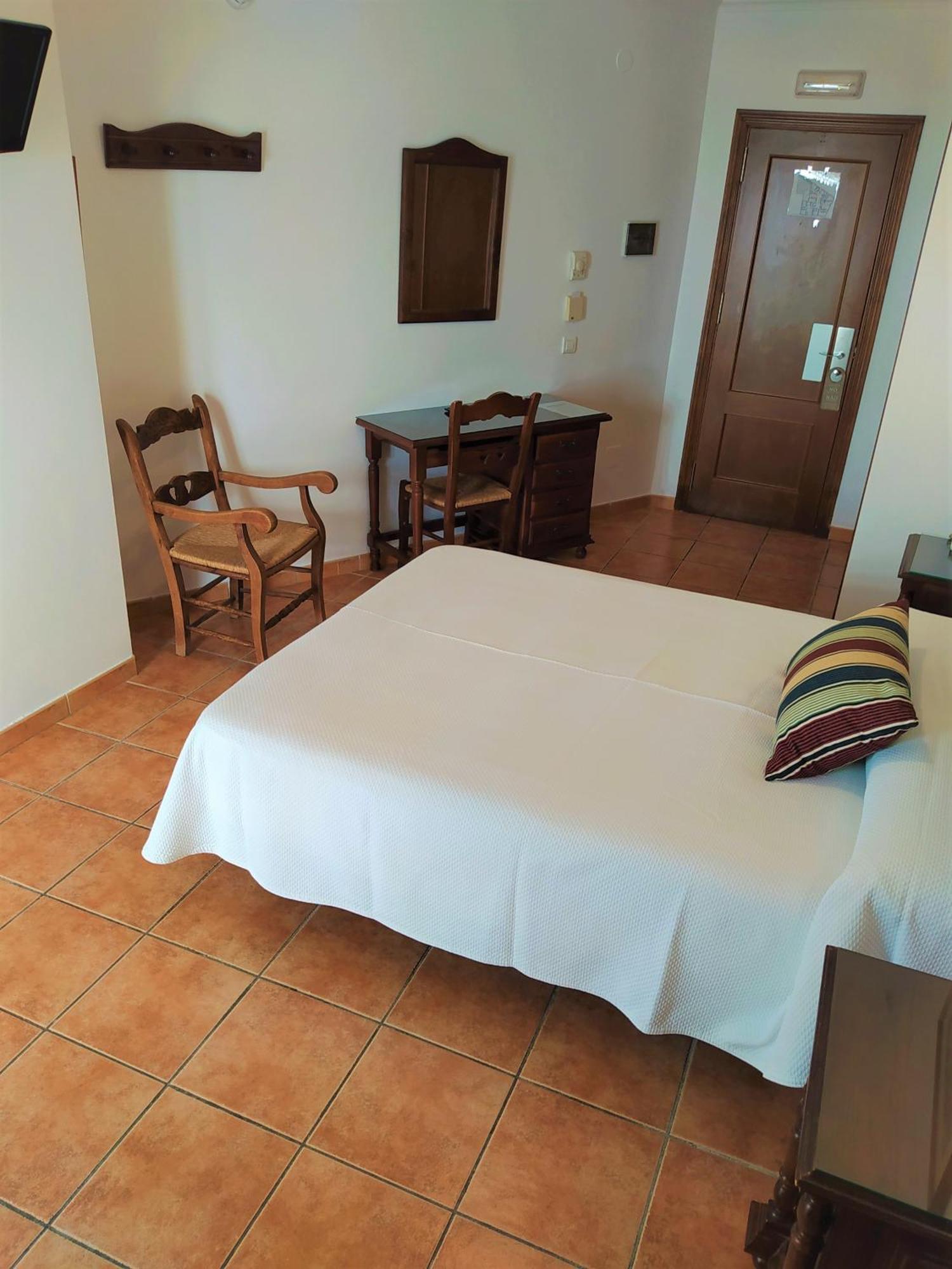 Hostal Marissal By Dorobe Nerja Phòng bức ảnh